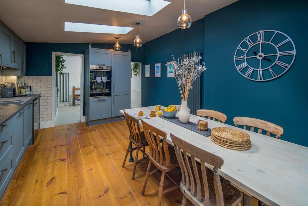 Captain'S Cottage - Central West Cowes - Spacious, Entire 1-Bed Home Extérieur photo
