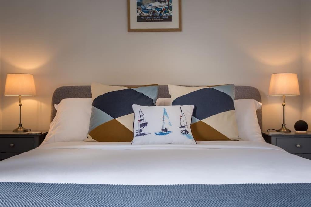 Captain'S Cottage - Central West Cowes - Spacious, Entire 1-Bed Home Extérieur photo