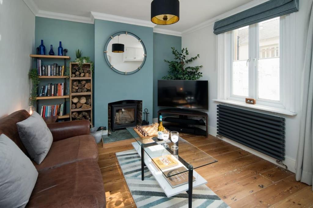 Captain'S Cottage - Central West Cowes - Spacious, Entire 1-Bed Home Extérieur photo